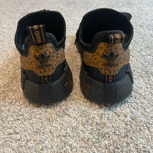 Adidas NMD R1 Leopard